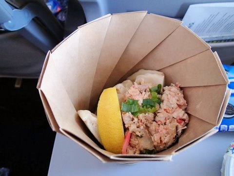 パスタを取ったら下にチャモロ料理!